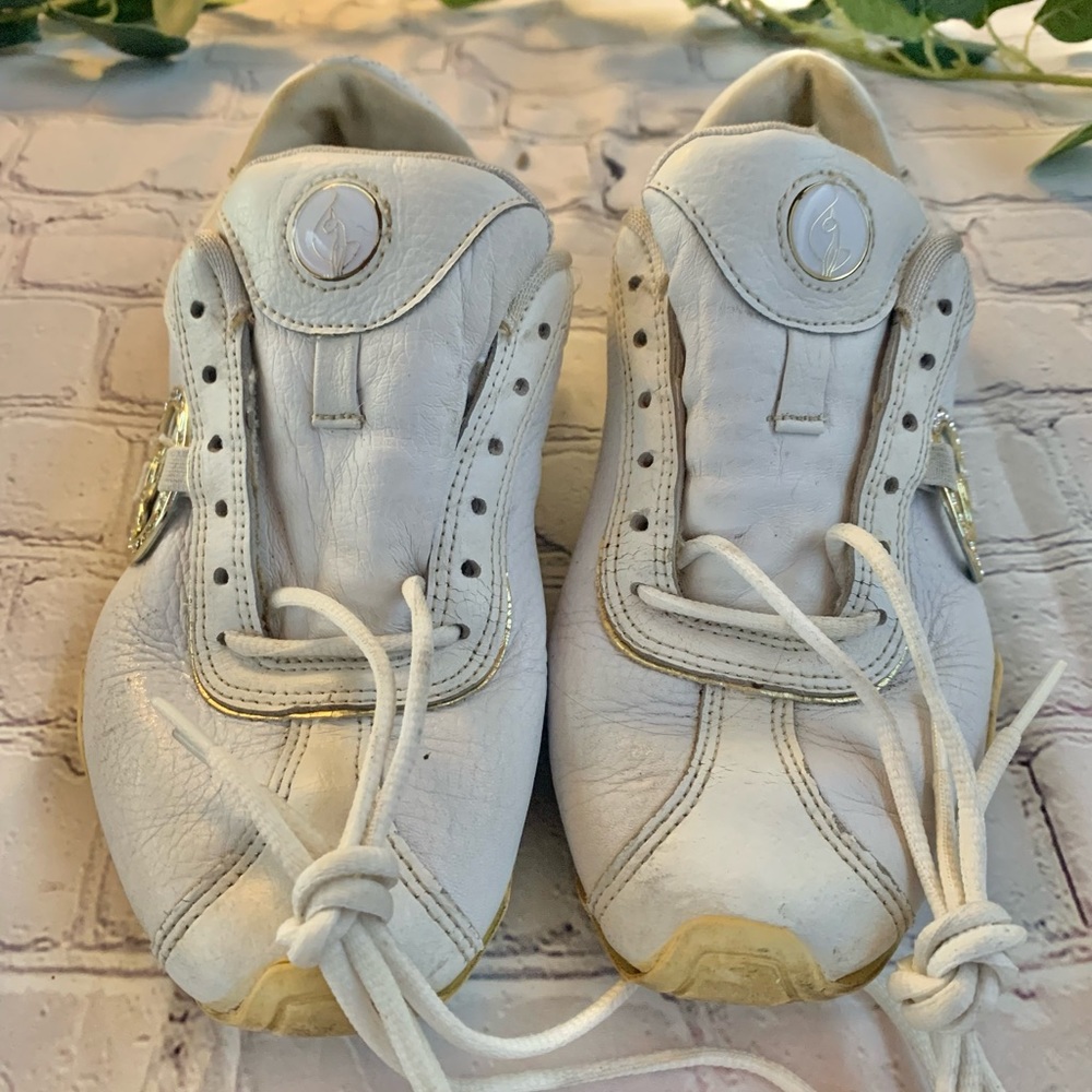🌺Baby Phat Tennis Shoes - Picture 4 of 6